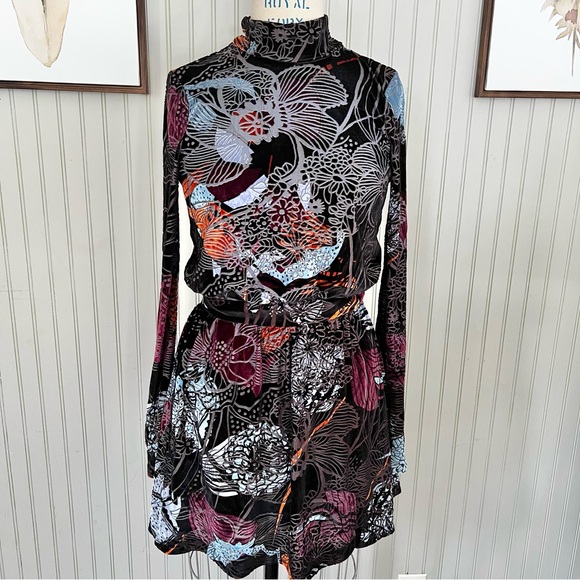Free People Dresses & Skirts - Free People Burnout Velvet Mock Neck Open Back Floral Mini Dress